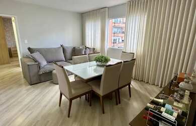 Imagem: O apartamento possui 1 Dormitório, 1 Banheiro, 1 Vaga na garagem