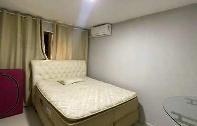 Imagem: O apartamento possui 2 Dormitórios, 2 Banheiros e Imóvel mobiliado