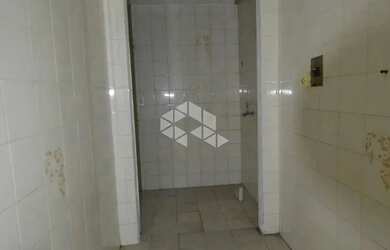 Imagem 5: Apartamento localizado na Av. Paulo Lauda