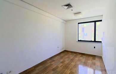 Imagem 6: Conjunto Comercial em excelente localização, com sala, banheiro e 1...