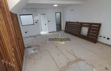 Imagem: A casa possui 3 Dormitórios, 3 Banheiros, 2 Vagas na garagem