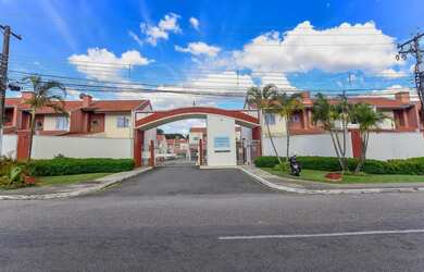 Imagem: A casa em condomínio possui 3 Dormitórios, 2 Banheiros, 2