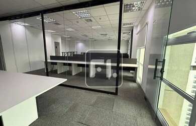 Imagem: O depósito possui 4 Vagas na garagem, 235m² de Área, Imóvel