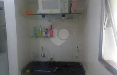 Imagem: O apartamento possui 1 Dormitório, 1 Banheiro, 32m² de Área