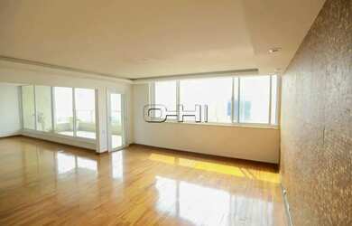 Imagem: O apartamento possui 4 Dormitórios, 5 Banheiros, 3 Vagas na