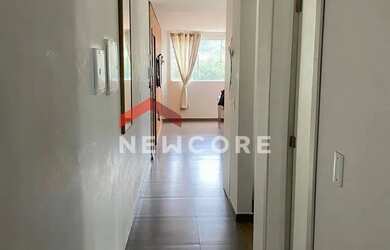 Imagem: O apartamento possui 2 Dormitórios, 2 Banheiros, 1 Vaga na