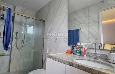 Imagem: O apartamento possui 3 Dormitórios, 1 Banheiro, 1 Vaga na garagem