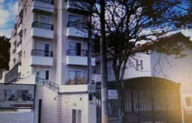 Imagem: O apartamento possui 2 Dormitórios, 2 Banheiros, 2 Vagas na