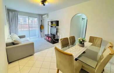 Imagem: O apartamento possui 3 Dormitórios, 1 Banheiro, 1 Vaga na garagem