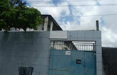 Imagem: A kitnet possui 1 Dormitório, 1 Banheiro, 1 Vaga na garagem