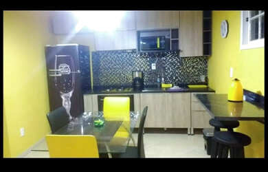 Imagem 4: Casa em Cabo frio. Imóvel mobiliado, Varanda, 3 Vagas na garageme2 Dormitórios