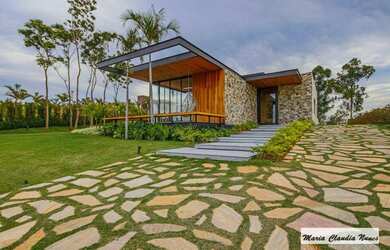 Imagem: A casa em condomínio possui 5 Dormitórios, 2 Banheiros, 5