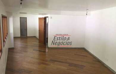 Imagem: O depósito possui 1 Vaga na garagem, 35m² de Área e está