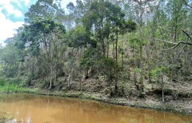 Imagem: O terreno possui 1.000m² de Área e está localizado em Centro