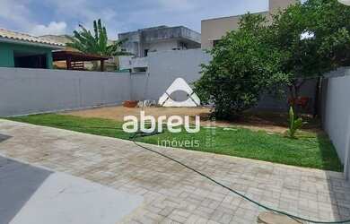 Imagem: A casa em condomínio possui 3 Dormitórios, 3 Banheiros, 2