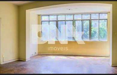 Imagem: O apartamento possui 3 Dormitórios, 2 Banheiros, 128m² de