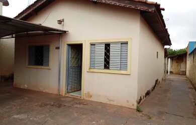 Imagem: A casa possui 2 Dormitórios, 2 Banheiros e 96m² de Área e