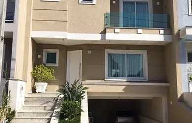 Imagem: A casa em condomínio possui 4 Dormitórios, 4 Banheiros, 3