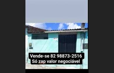 Imagem: A casa possui 2 Dormitórios, 1 Banheiro e está localizado