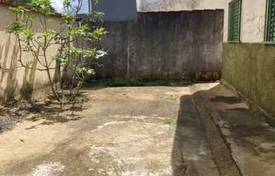 Imagem 2: Vendo Casa. 4 Vagas na garageme3 Dormitórios