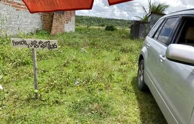 Imagem: O terreno à venda possui e está localizado em Mangabeira