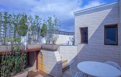 Imagem: O apartamento na cobertura possui 3 Dormitórios, 5 Banheiros