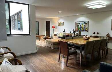 Imagem: O apartamento possui 4 Dormitórios, 4 Banheiros, 3 Vagas na