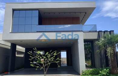 Imagem: A casa possui 5 Dormitórios, 5 Banheiros, 516m² de Área e