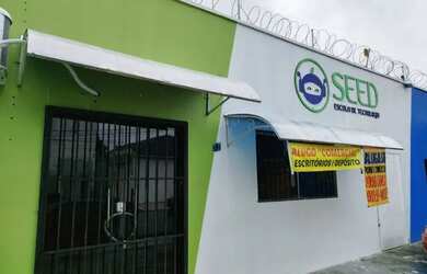 Imagem: O depósito possui 4 Vagas na garagem, 900m² de Área e está