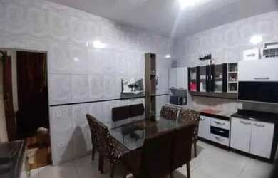 Imagem: A casa possui 2 Dormitórios, 1 Banheiro, 69m² de Área e