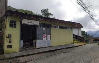 Imagem: A casa possui 1 Banheiro e 90m² de Área e está localizado