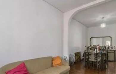 Imagem: A casa possui 4 Dormitórios, 4 Banheiros, 3 Vagas na garagem