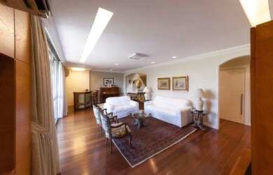 Imagem: O apartamento possui 4 Dormitórios, 5 Banheiros, 3 Vagas na