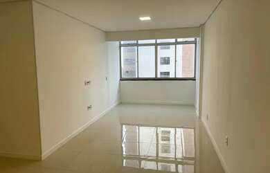 Imagem: O apartamento possui 2 Dormitórios, 3 Banheiros, 1 Vaga na