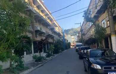 Imagem: A casa possui 1 Dormitório, 1 Banheiro e está localizado