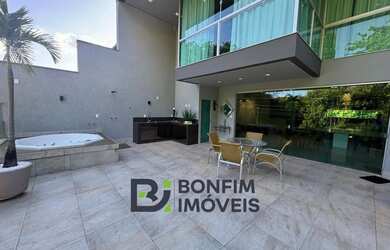 Imagem: A casa possui 5 Dormitórios, 5 Banheiros, 3 Vagas na garagem