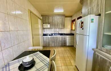 Imagem 7: Casa de Esquina a uma quadra da Av. Paulo Lauda!