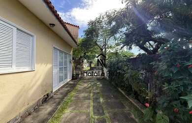 Imagem: A casa possui 2 Dormitórios, 2 Banheiros, 1 Vaga na garagem