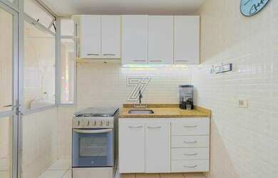 Imagem 10: Apartamento com 3 dormitórios sendo uma suíte no Água Verde