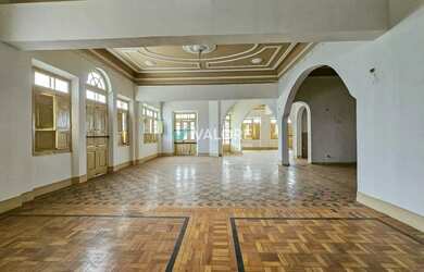 Imagem: O depósito possui 900m² de Área e está localizado em Funcionários