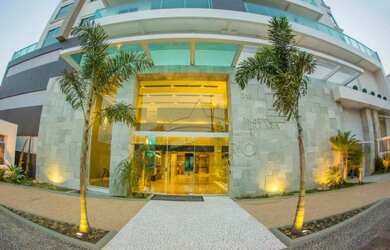 Imagem: O apartamento possui 3 Dormitórios, 1 Banheiro, 2 Vagas na