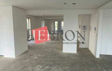 Imagem: O depósito possui 5 Vagas na garagem, 219m² de Área, Imóvel