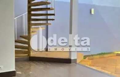 Imagem 2: Casa residencial com 5 quartos sendo 3 suítes disponível para venda...