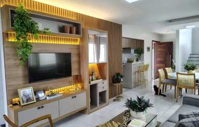 Imagem 2: Charmosa Casa Duplex à Venda em Cidade Verde