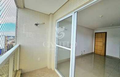 Imagem 5: Apto 2 quartos/1 suíte com vista lateral para o mar , há 50 metros da...