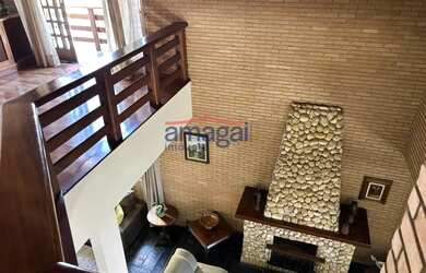 Imagem 10: Casa no Centro de Jacareí, com 5 dormitórios sendo 2 suítes