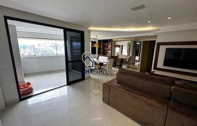 Imagem: O apartamento possui 2 Dormitórios, 3 Banheiros, 2 Vagas na