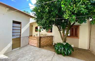 Imagem 10: Casa de Esquina a uma quadra da Av. Paulo Lauda!