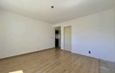 Imagem 15: Apartamento à venda, 4 dormitórios e 2 vagas, localizado na Avenida...