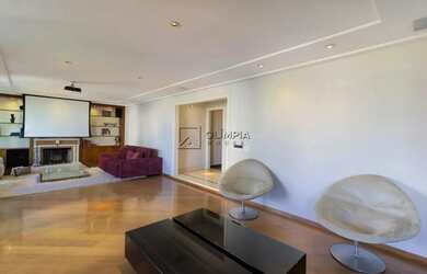 Imagem: O apartamento possui 4 Dormitórios, 4 Banheiros, 4 Vagas na